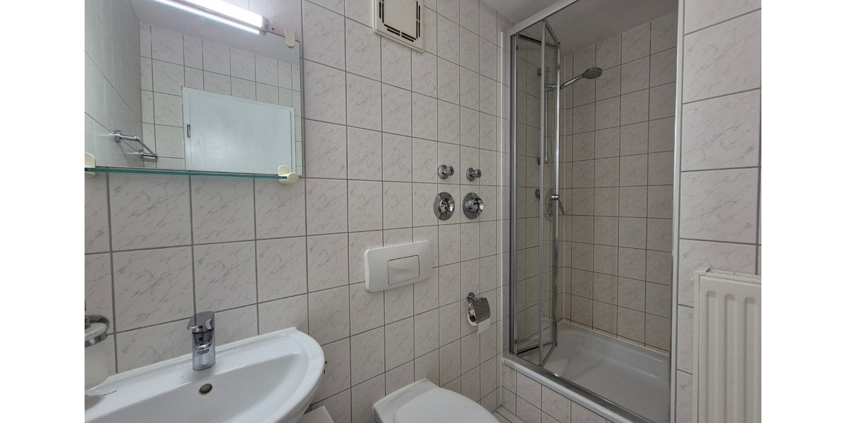 Etagenwohnung Glauchau - 1 Zimmer, 20 m&sup2;, 600&euro; | Angebot:24614177