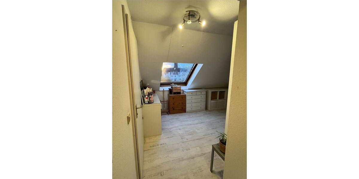 Dachgeschoßwohnung Troisdorf Bergheim - 1 Zimmer, 40 m&sup2;, 550&euro; | Angebot:25999472