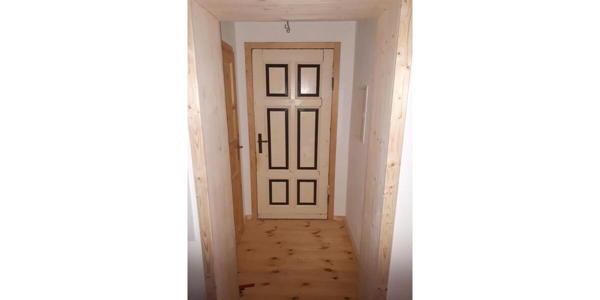 Etagenwohnung Aschersleben - 1.5 Zimmer, 32 m&sup2;, 215&euro; | Angebot:26671076