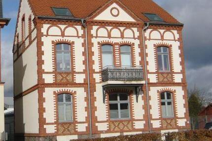 Zentral gelegene 2-RaumWohnung nahe Innenstadt, Tollensesee und Hochschule