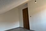 Dachgeschoßwohnung Aalen Attenhofen - 3 Zimmer, 75 m&sup2;, 850&euro; | Angebot:25844622
