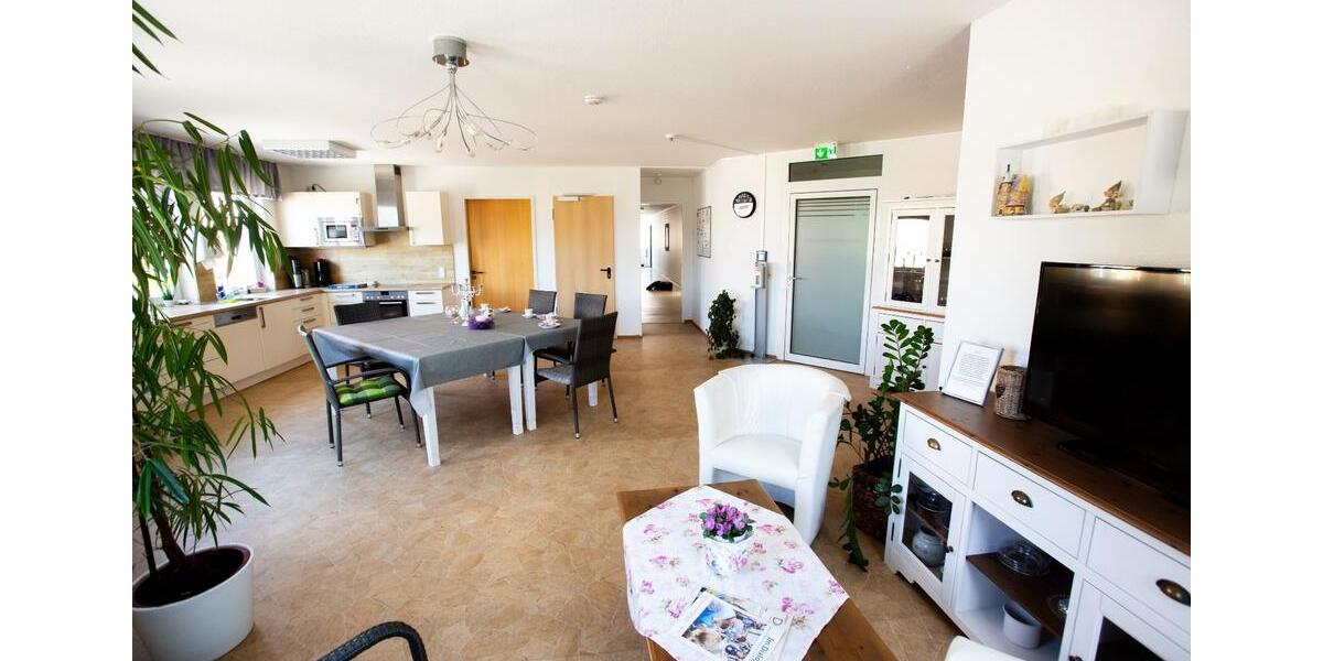 Etagenwohnung Grimmen - 1 Zimmer, 31 m&sup2;, 325&euro; | Angebot:24627005