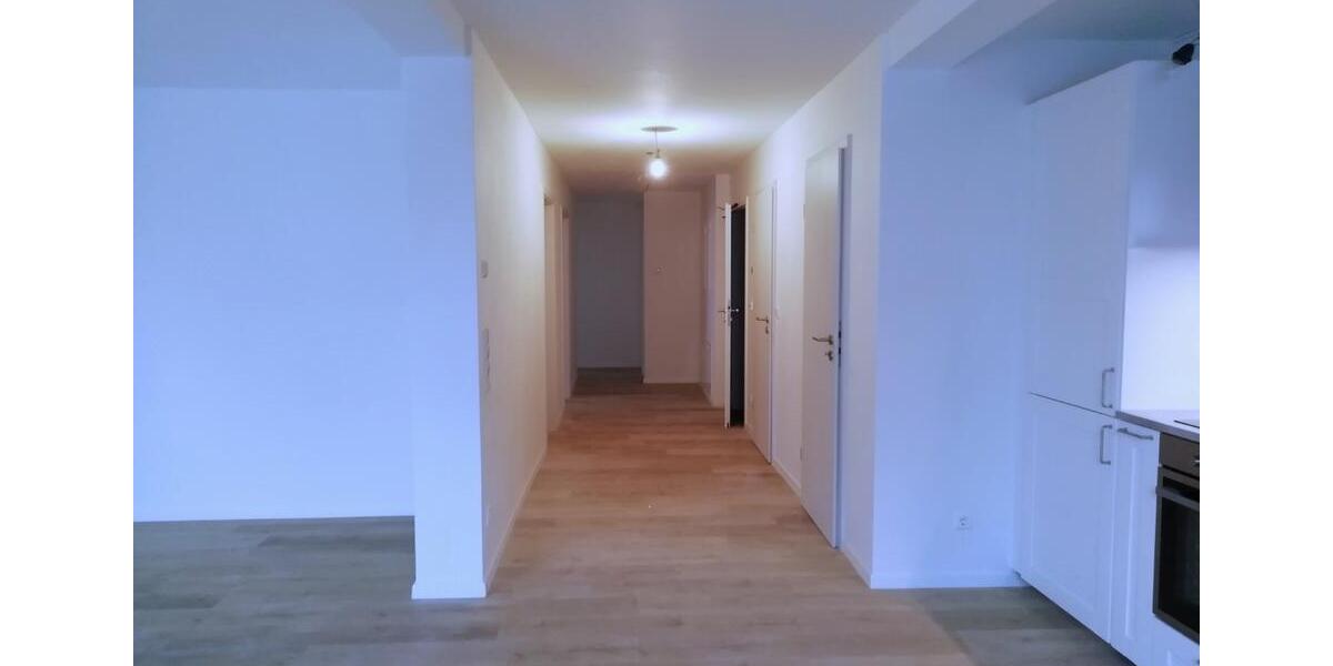 Etagenwohnung Illertissen - 3.5 Zimmer, 88 m&sup2;, 1.140&euro; | Angebot:25840227
