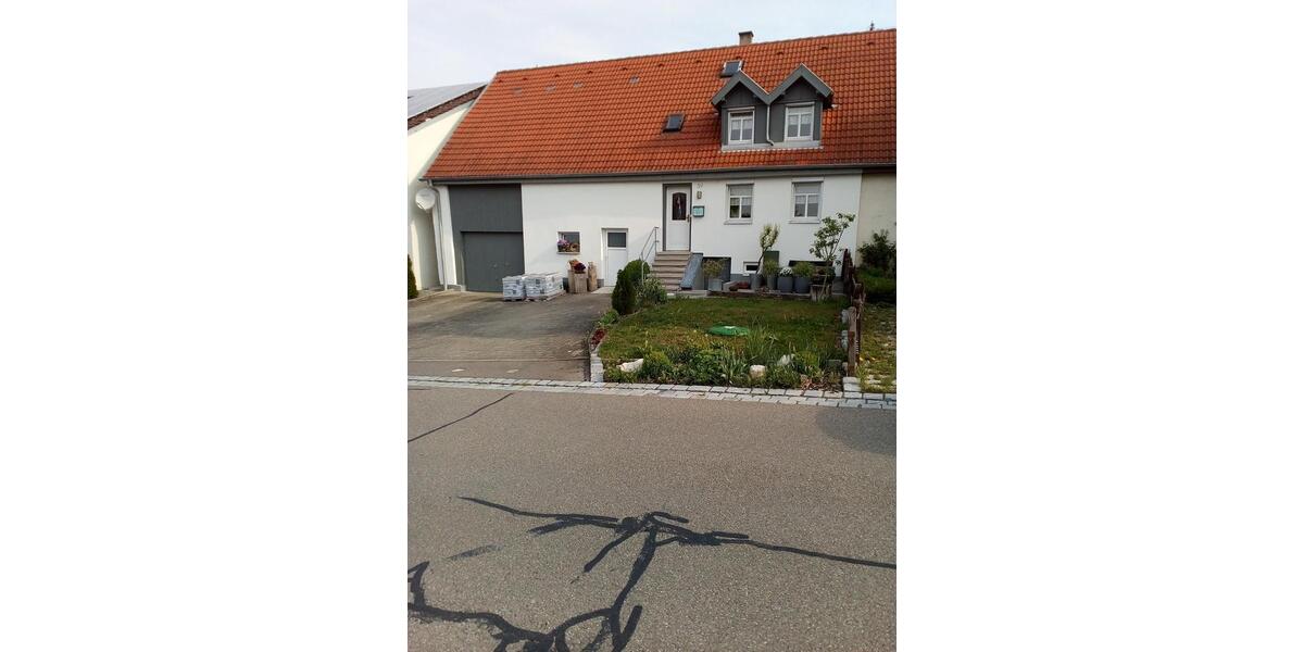 Einfamilienhaus Sonnenbühl - 5 Zimmer, 100 m&sup2;, 750&euro; | Angebot:25162826
