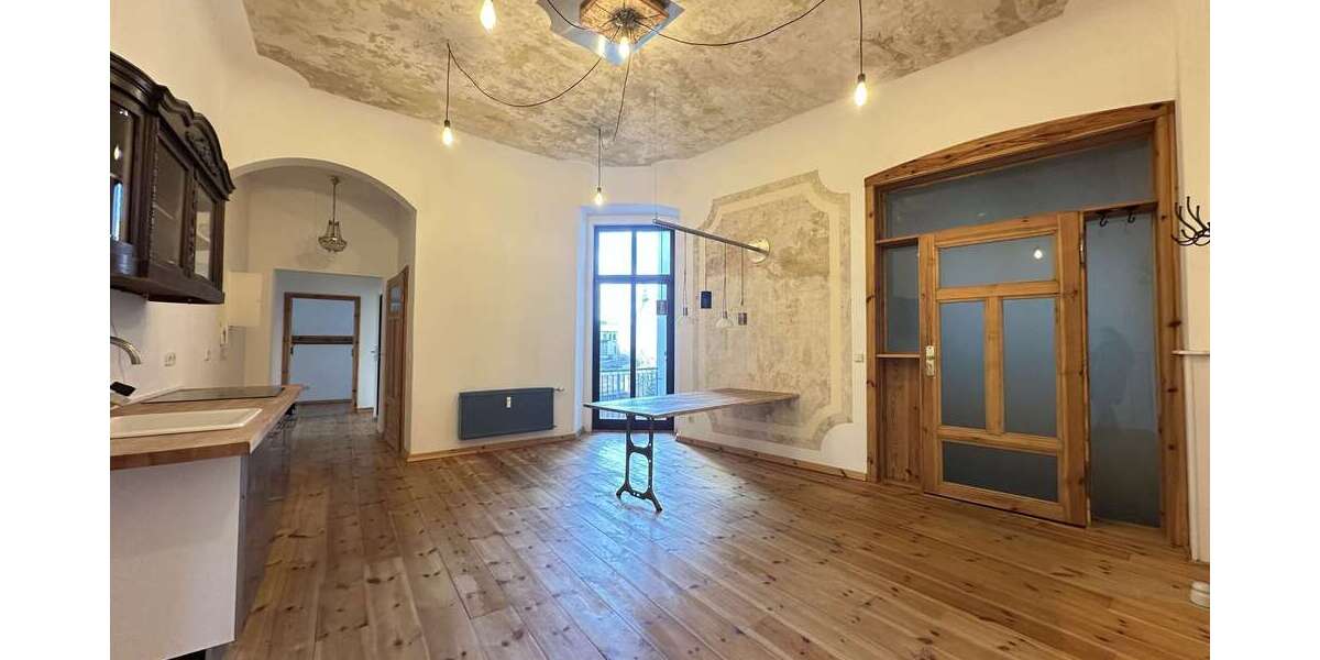 Etagenwohnung Görlitz Innenstadt - 5 Zimmer, 133 m&sup2;, 840&euro; | Angebot:26024252