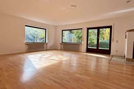 Wohnung zum Mieten in Berg 2.750 € 236 m² 5 zimmer