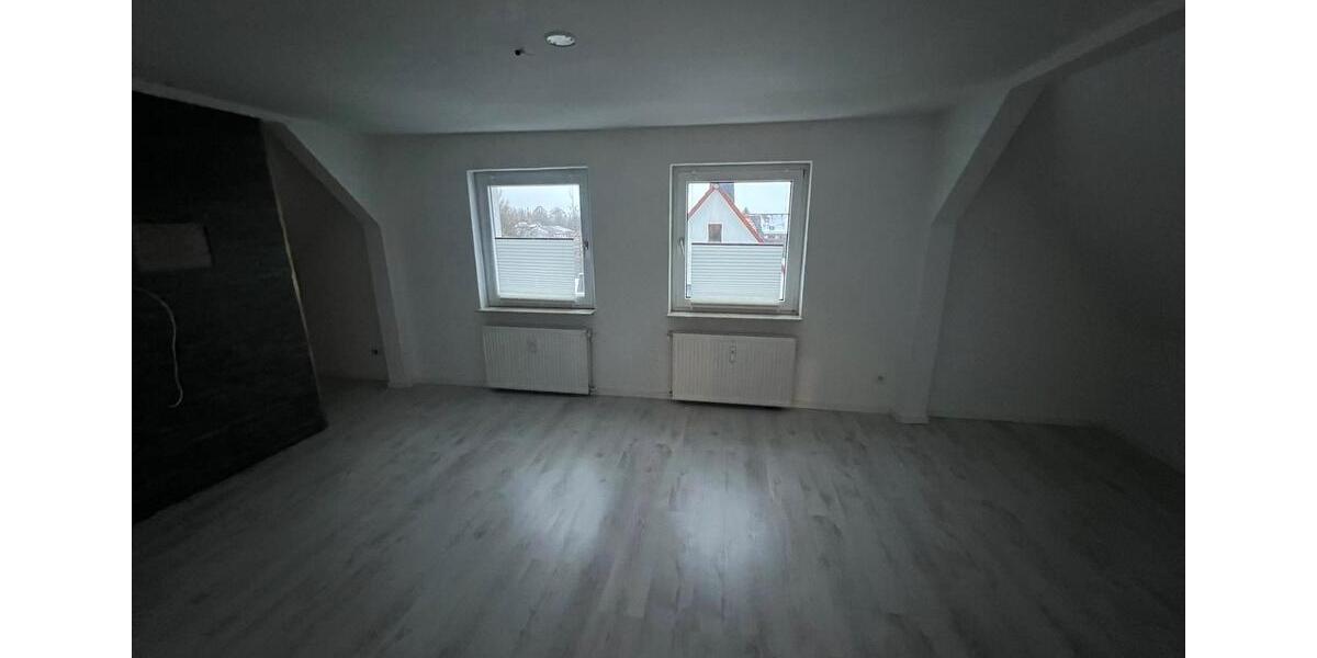 Dachgeschoßwohnung Allendorf (Eder) - 5 Zimmer, 135 m&sup2;, 1.200&euro; | Angebot:26374963