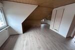 Dachgeschoßwohnung Siegen - 2 Zimmer, 50 m&sup2;, 450&euro; | Angebot:26101907