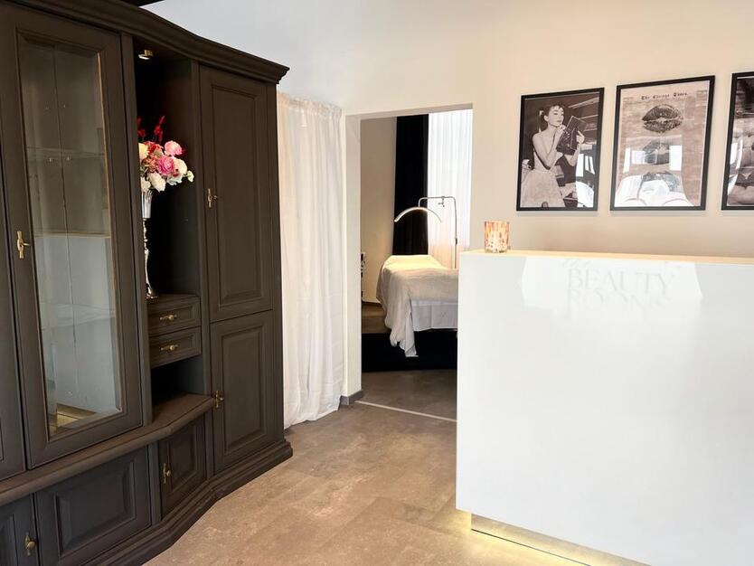 Kosmetikraum in KosmetikstudioLadenlokalLadenfläche zimmer