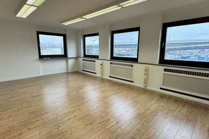 Büro in Mannheim 482,61 € 32.1 m² zimmer