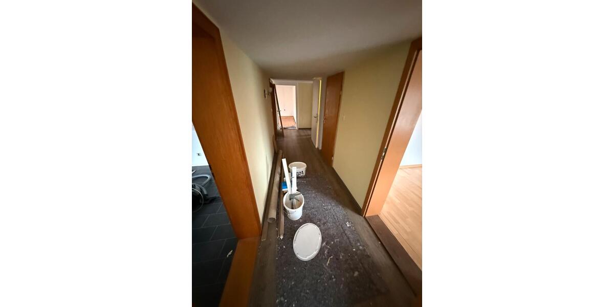 Etagenwohnung Hameln - 4 Zimmer, 110 m&sup2;, 1.200&euro; | Angebot:26067760