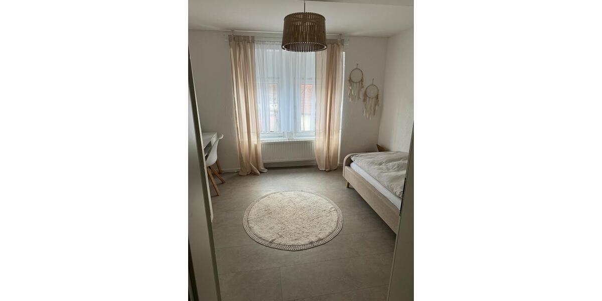 Dachgeschoßwohnung Werdohl - 4 Zimmer, 82 m&sup2;, 850&euro; | Angebot:24619356
