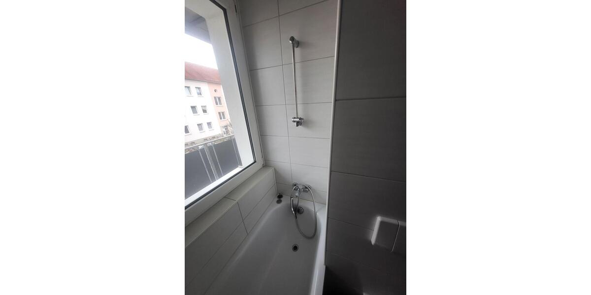 Etagenwohnung Merseburg - 2 Zimmer, 56 m&sup2;, 420&euro; | Angebot:24700323
