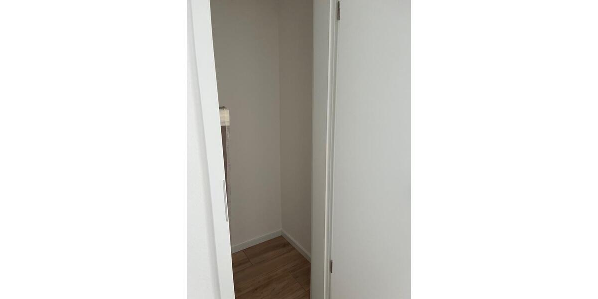 Etagenwohnung Rinteln - 2 Zimmer, 81 m&sup2;, 689&euro; | Angebot:26205665