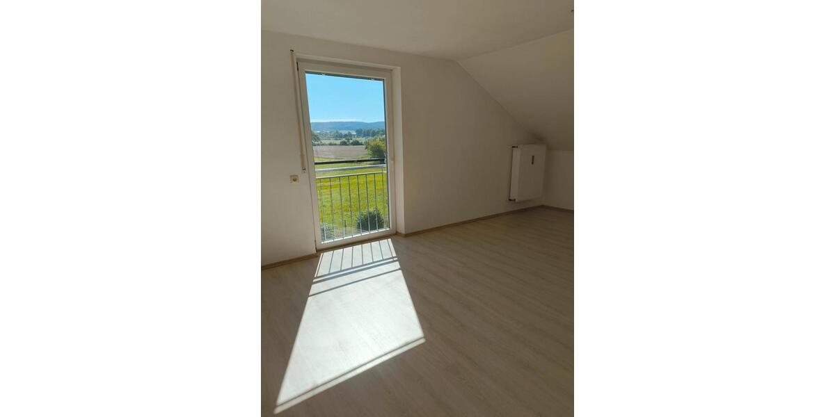Etagenwohnung Nabburg - 3 Zimmer, 86 m&sup2;, 650&euro; | Angebot:26222497