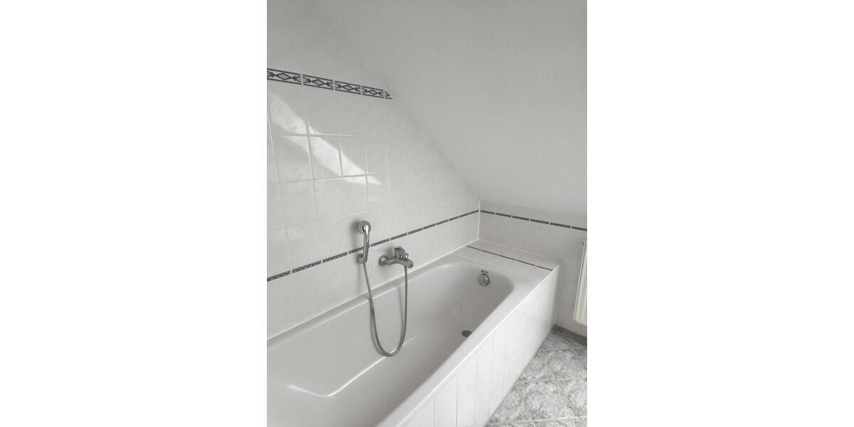 Dachgeschoßwohnung Bad Schmiedeberg - 2 Zimmer, 40 m&sup2;, 235&euro; | Angebot:26689255