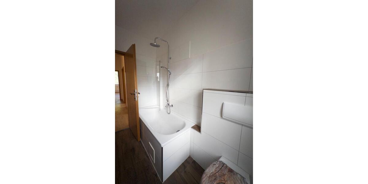 Etagenwohnung Schneeberg - 3 Zimmer, 80 m&sup2;, 500&euro; | Angebot:26646093