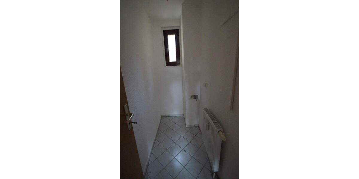 Etagenwohnung Altenburg Südost - 2 Zimmer, 64 m&sup2;, 384&euro; | Angebot:25997777