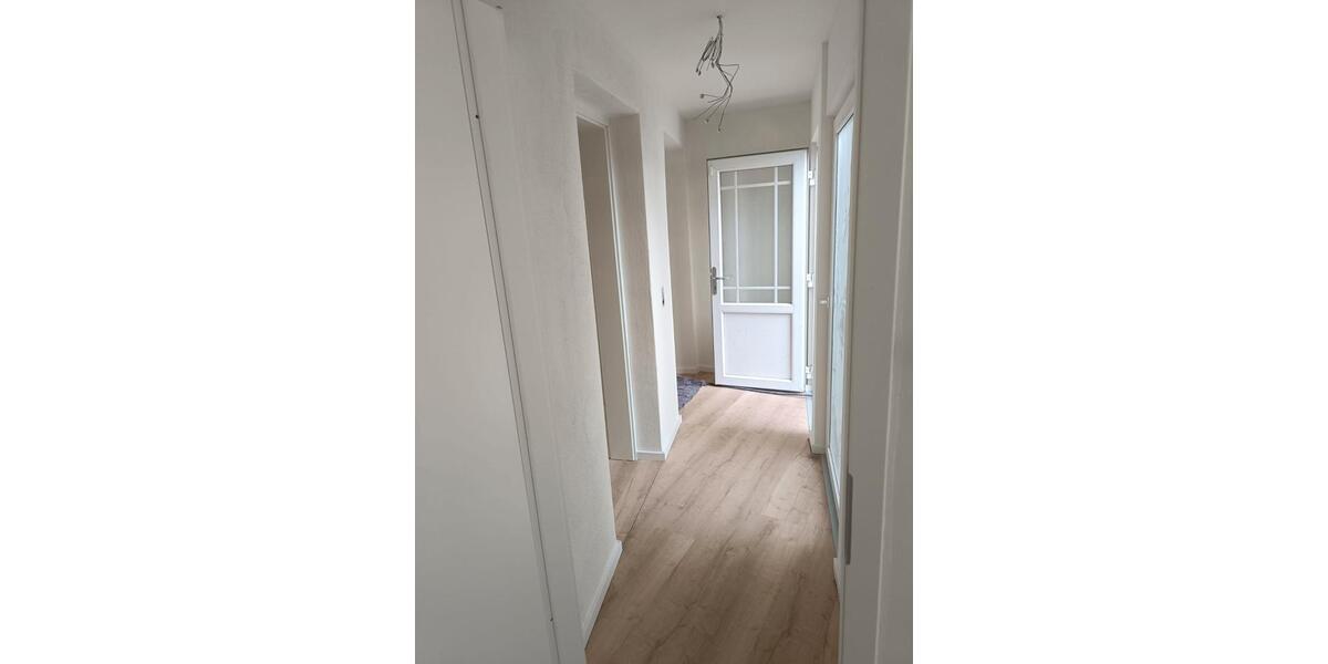 Erdgeschoßwohnung Limburg an der Lahn Eschhofen - 3 Zimmer, 90 m&sup2;, 1.000&euro; | Angebot:26412885