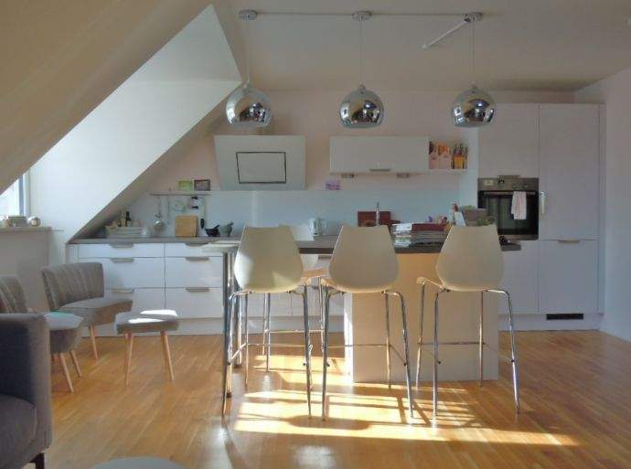 Etagenwohnung Ingolstadt Augustinviertel - 2 Zimmer, 91 m&sup2;, 1.125&euro; | Angebot:26176044
