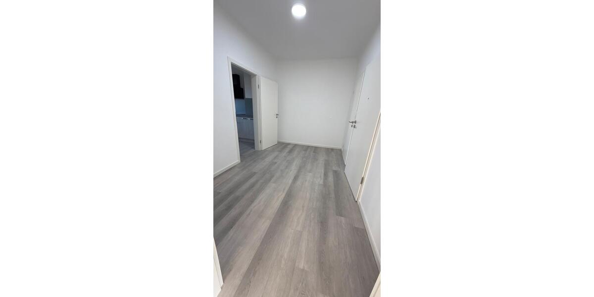 Erdgeschoßwohnung Sömmerda - 2 Zimmer, 65 m&sup2;, 699&euro; | Angebot:26255748