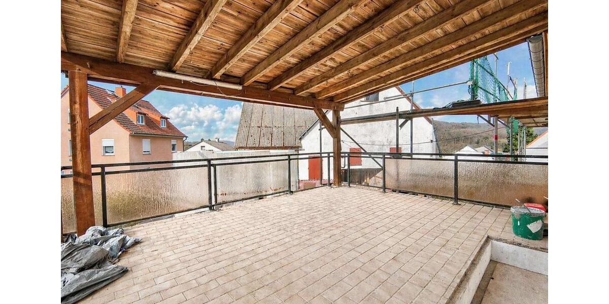 Etagenwohnung Merenberg - 4 Zimmer, 115 m&sup2;, 1.000&euro; | Angebot:26380843