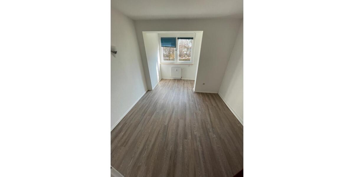Helle 4-Zimmerwohnung mit Garage (93qm) 4 zimmer