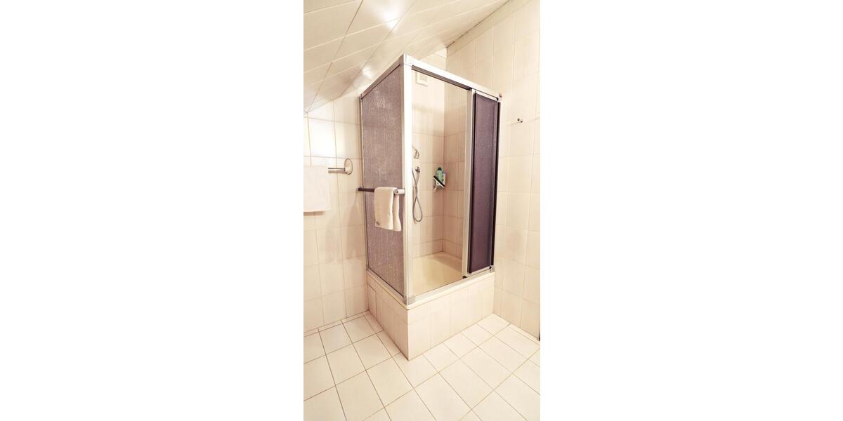 Dachgeschoßwohnung Zierenberg - 2 Zimmer, 72 m&sup2;, 650&euro; | Angebot:26531124