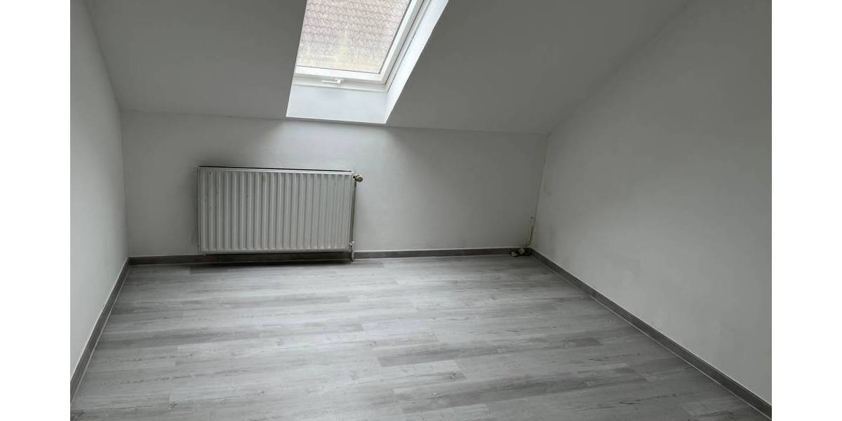 Großartiges Ein-Familie-Haus mit Einliegerwohnung in Schloß Ricklingen zu vermieten 5 zimmer