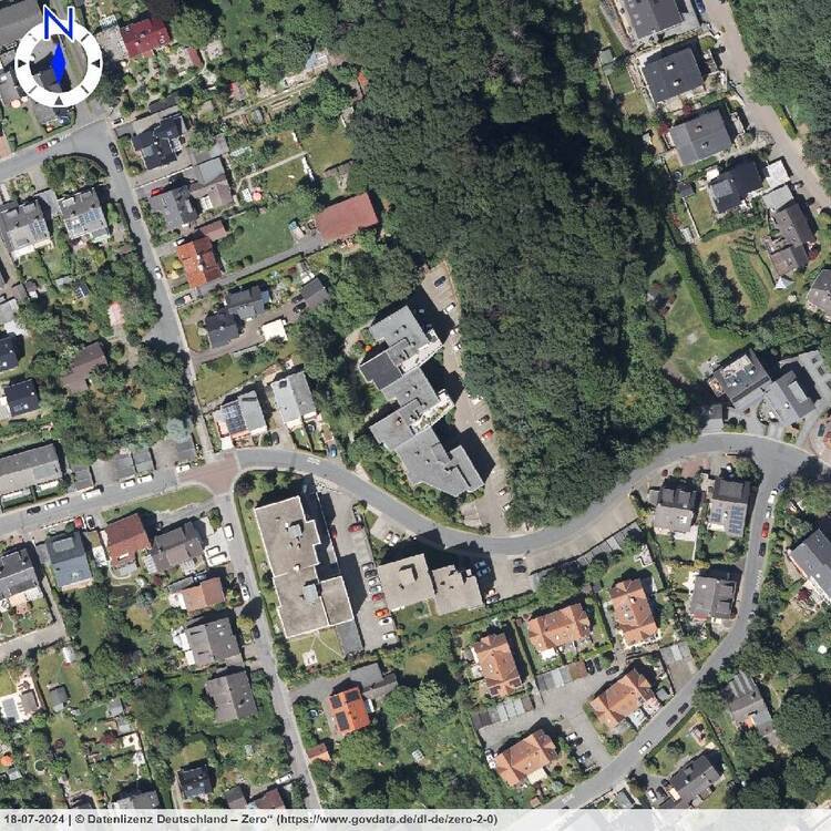 Frisch renovierte ca. 81 m² große Mietwohnung mit Loggia, 2 modernen Bädern, Garage und Stellplatz