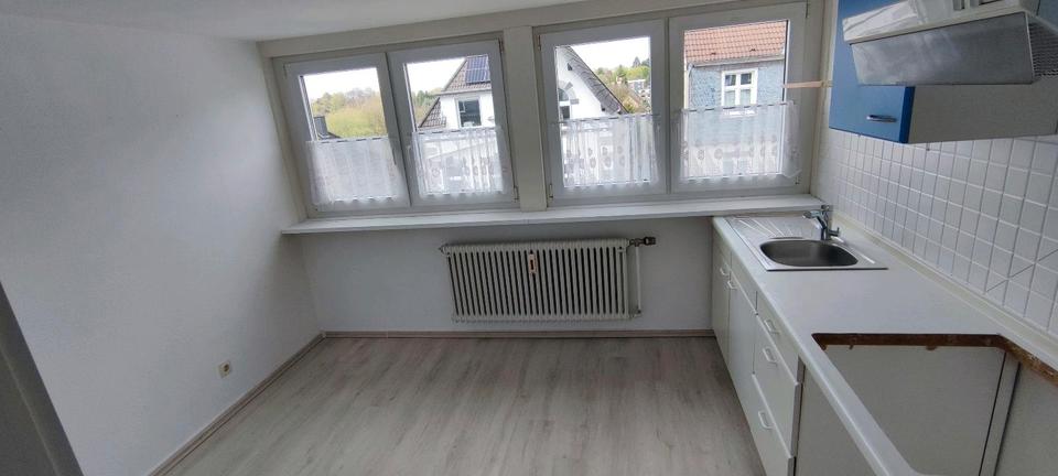 Dachgeschoßwohnung Solingen Central - 2.5 Zimmer, 75 m&sup2;, 890&euro; | Angebot:26652888