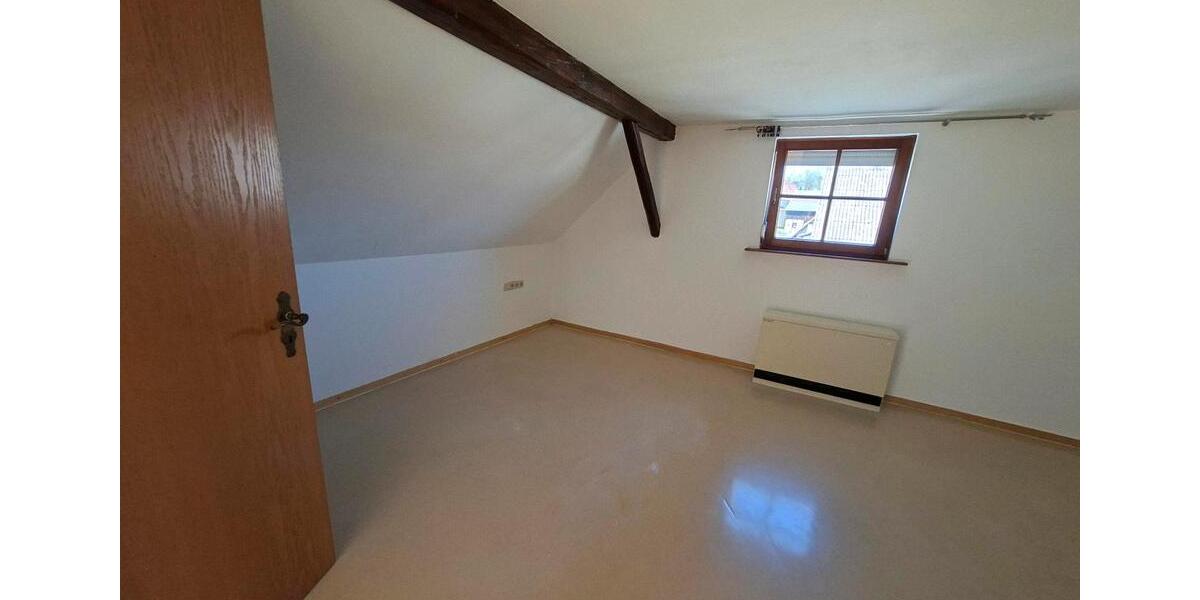 Etagenwohnung Osterburken - 2 Zimmer, 80 m&sup2;, 600&euro; | Angebot:26475874