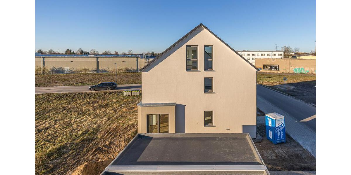 *Doppelhaushälfte in Taucha* Modern leben, minimal verbrauchen *Spitzen-Energiekonzept* (KfW 40) 5 zimmer