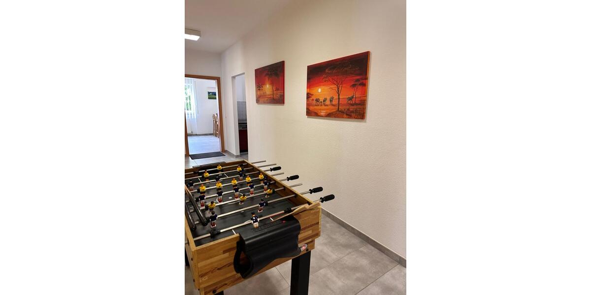 Wohnen auf Zeit Borsdorf - 4 Zimmer, 160 m&sup2;, 25&euro; | Angebot:22953458