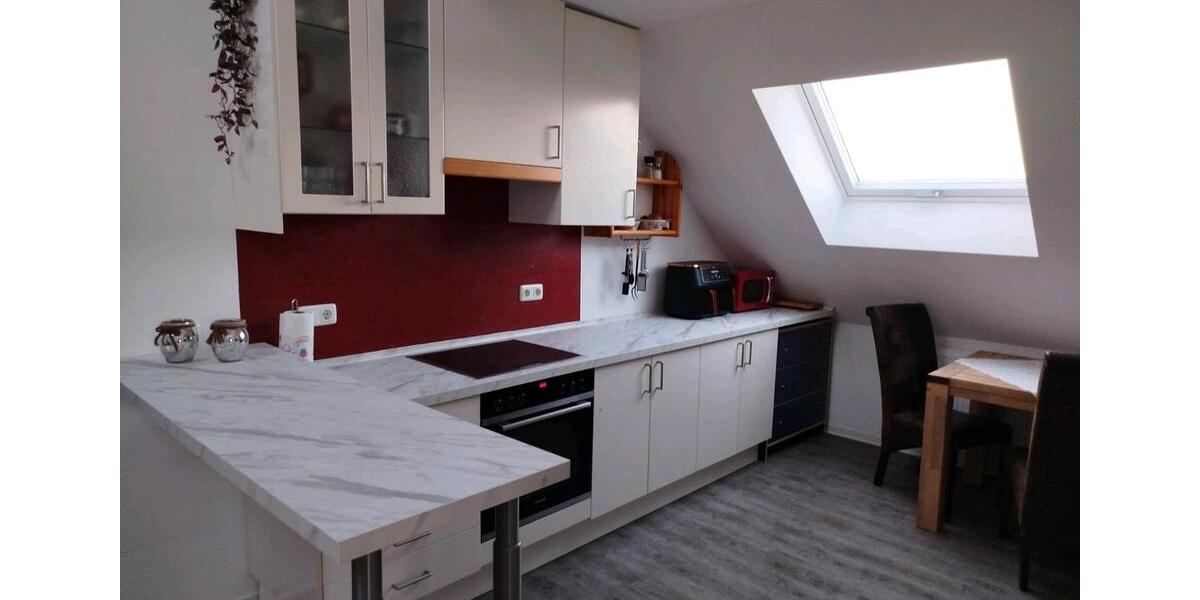 Dachgeschoßwohnung Amöneburg - 3 Zimmer, 85 m&sup2;, 900&euro; | Angebot:24940816