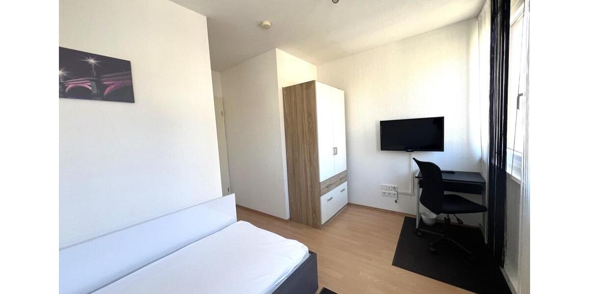 Etagenwohnung Weil der Stadt - 1 Zimmer, 15 m&sup2;, 400&euro; | Angebot:23768450