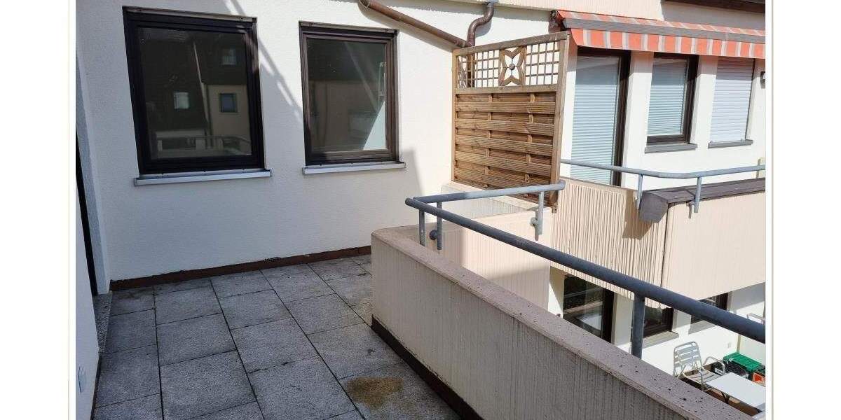 Etagenwohnung Erlangen Erlangen-Süd - 3 Zimmer, 98 m&sup2;, 1.250&euro; | Angebot:25798661