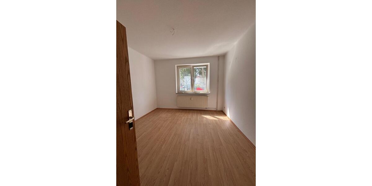 Erdgeschoßwohnung Halberstadt - 5 Zimmer, 97 m&sup2;, 650&euro; | Angebot:24659361