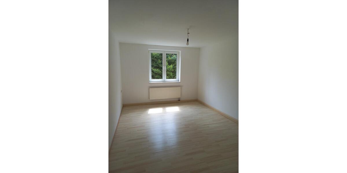 Etagenwohnung Steinbach-Hallenberg Hallenberg - 3 Zimmer, 83 m&sup2;, 580&euro; | Angebot:23393654
