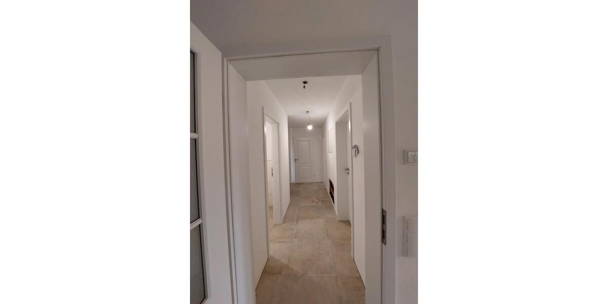 Etagenwohnung Lenggries - 4 Zimmer, 104 m&sup2;, 1.660&euro; | Angebot:26589149