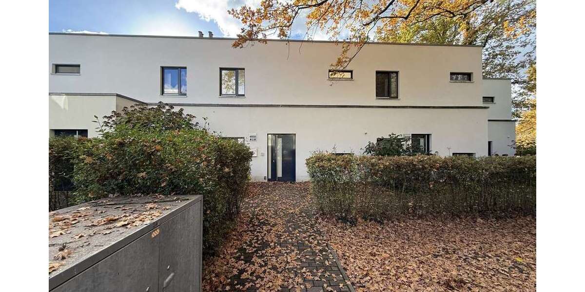 Haus zum Mieten in Berlin-Zehlendorf 2.474,15 € 146.66 m² 4 zimmer