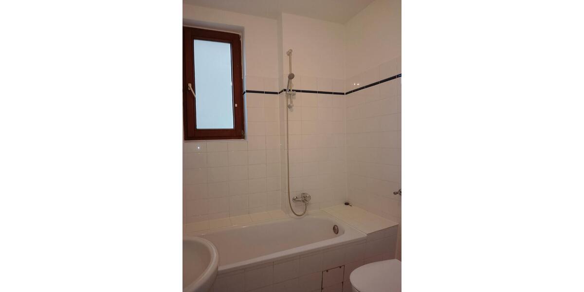 Etagenwohnung Bremerhaven - 3 Zimmer, 77 m&sup2;, 540&euro; | Angebot:26495866