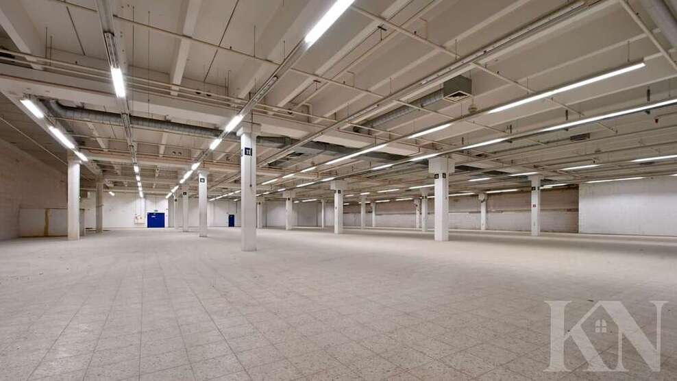 Halle in Ensdorf 4.950 € 2100 m²
