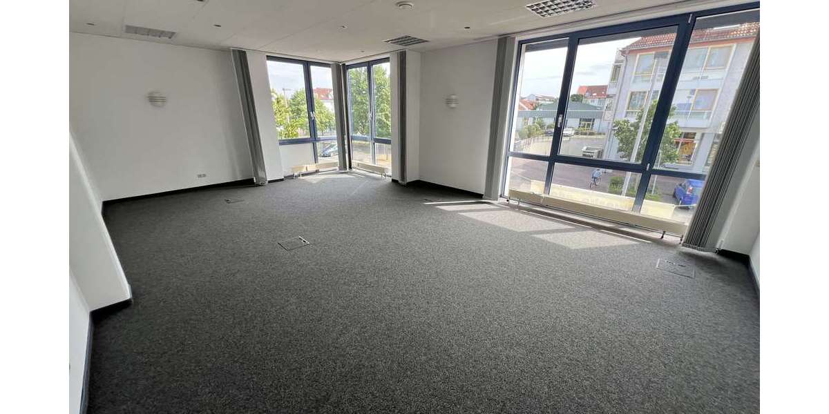 Büro in Dietzenbach 3.500 € 310 m² zimmer