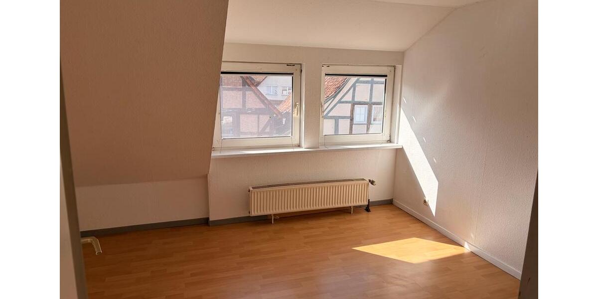 Dachgeschoßwohnung Sachsenhagen - 5 Zimmer, 103 m&sup2;, 630&euro; | Angebot:26018151