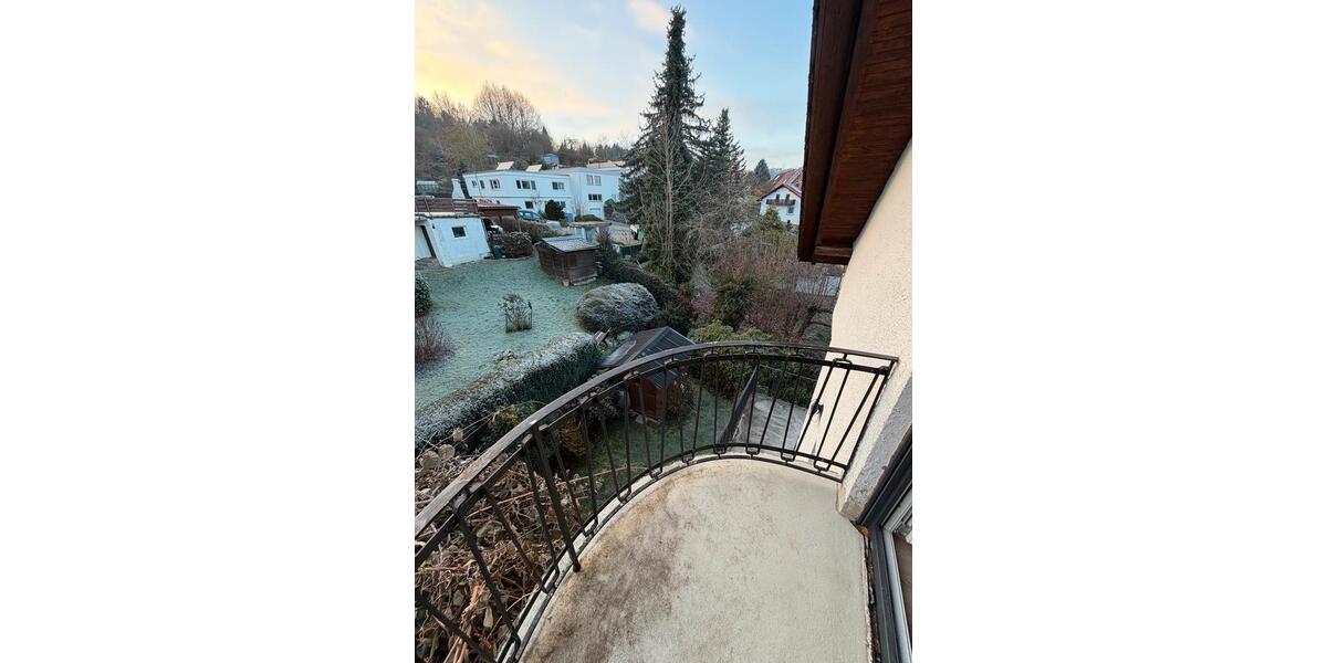 Dachgeschoßwohnung Gernsbach - 3.5 Zimmer, 95 m&sup2;, 1.090&euro; | Angebot:24741624