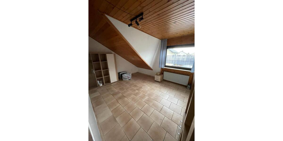 Dachgeschoßwohnung Mainhausen - 3.5 Zimmer, 106 m&sup2;, 1.120&euro; | Angebot:25859870