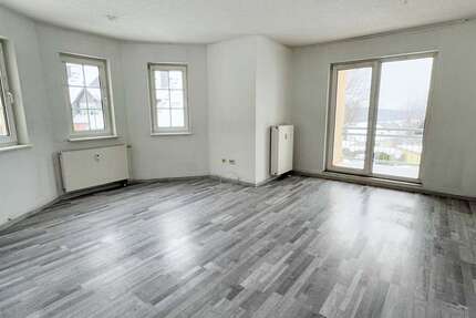 Wohnung zum Mieten in Lauter-Bernsbach 600 € 96 m² 4 zimmer