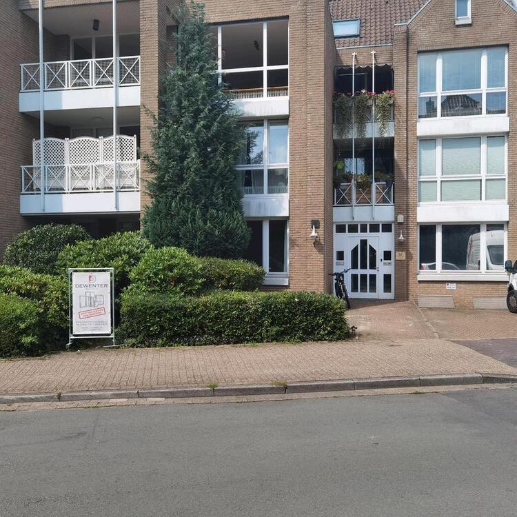 Büro in Bürogemeinschaft zu vermieten