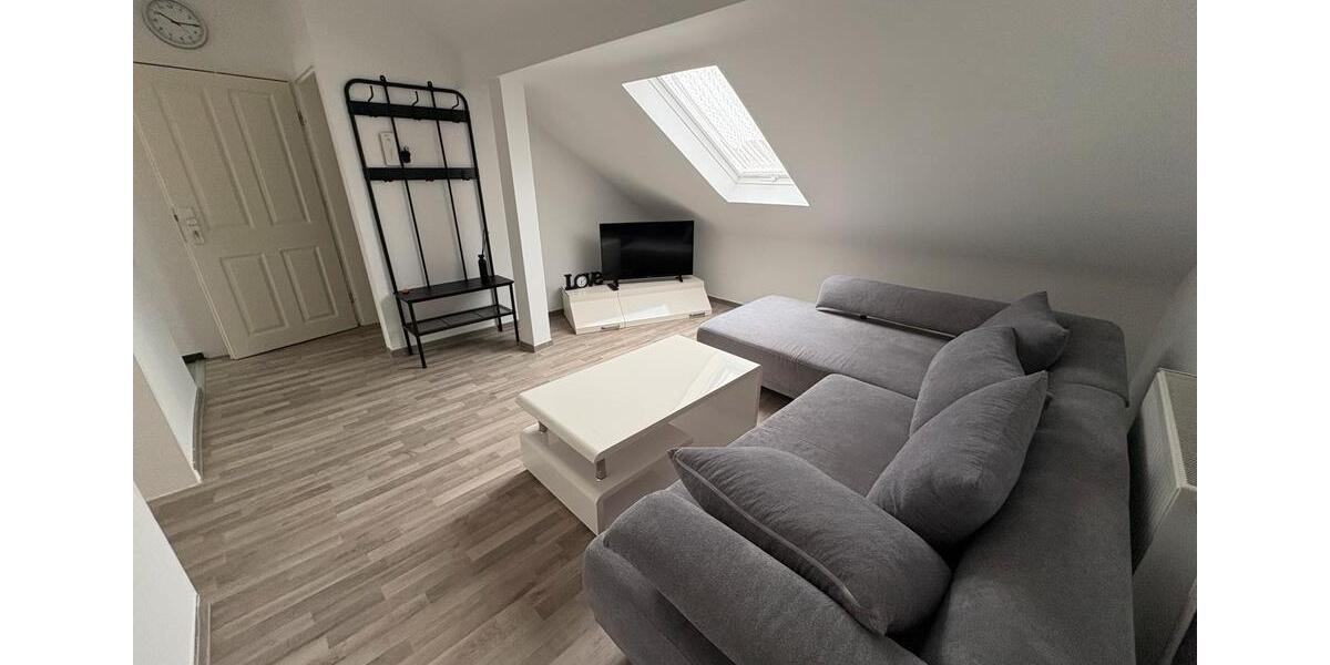 Dachgeschoßwohnung Duisburg Duisburg-Mitte - 2 Zimmer, 45 m&sup2;, 50&euro; | Angebot:26594639